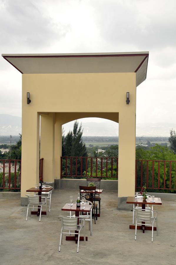 Sams Hotel Port-au-Prince Exteriör bild